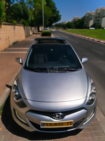 יונדאי i30