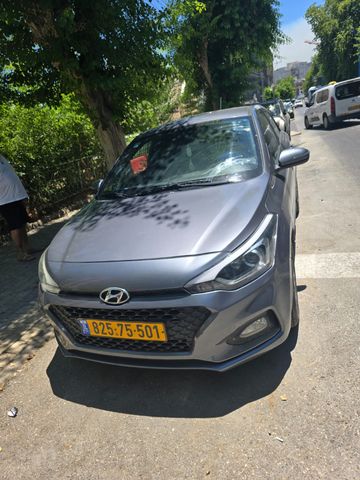יונדאי i20