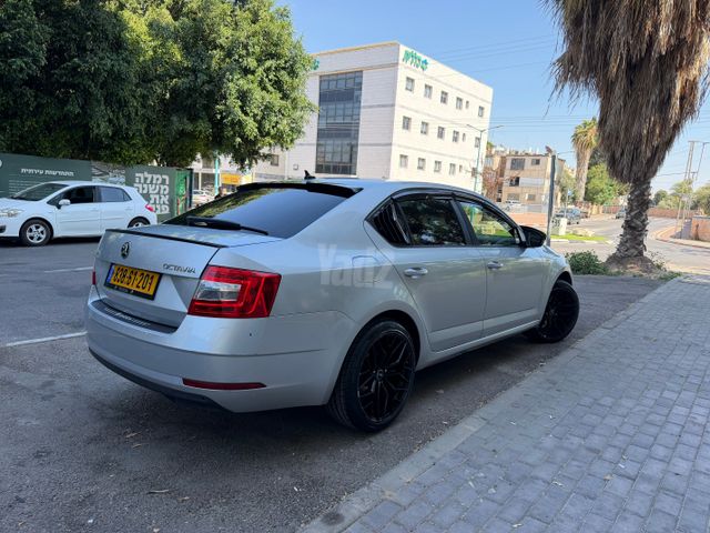 סקודה אוקטביה 