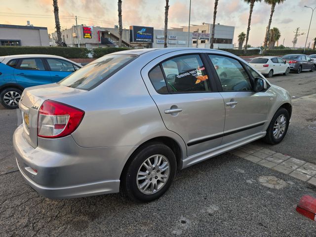 סוזוקי SX4