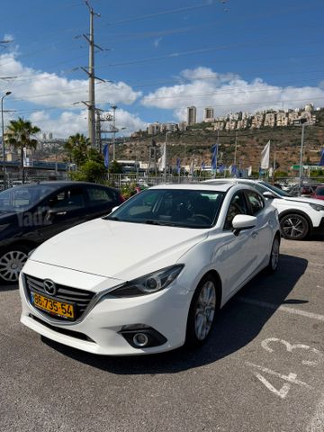 מאזדה 3