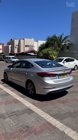 יונדאי אלנטרה