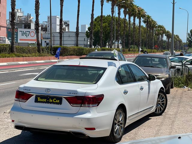 לקסוס LS
