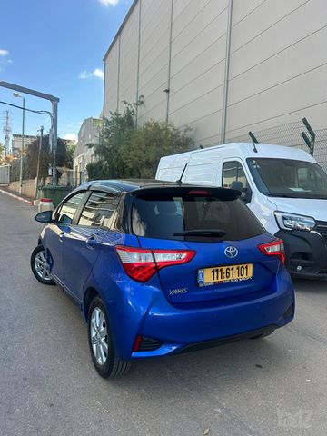 טויוטה יאריס