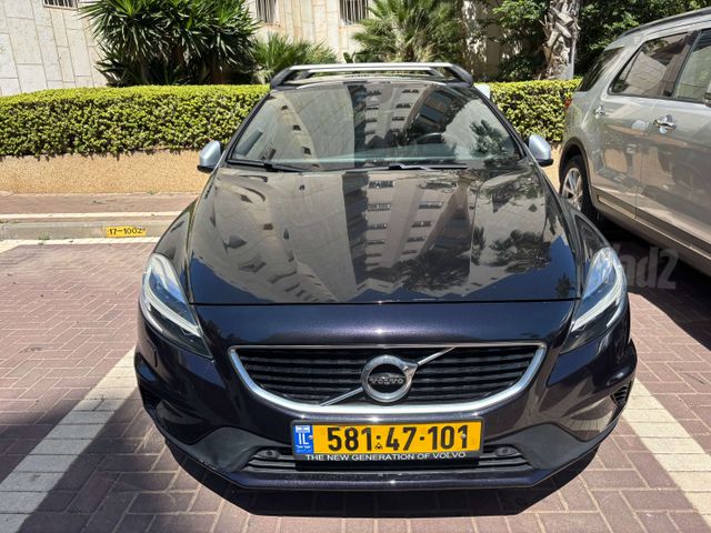 וולוו V40