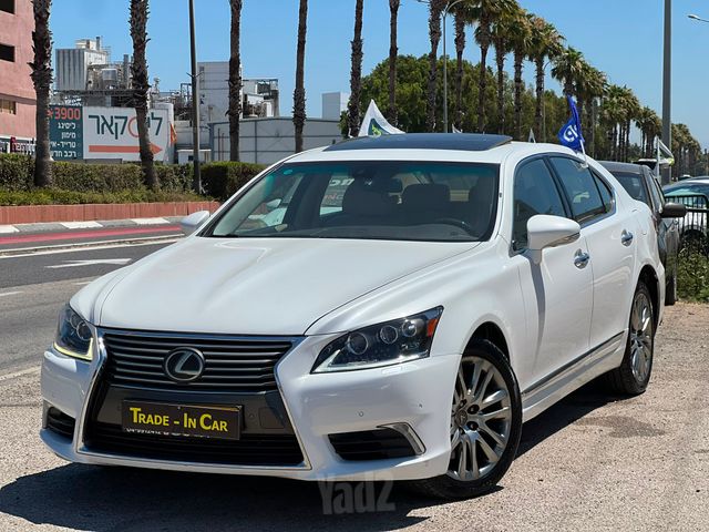 לקסוס LS