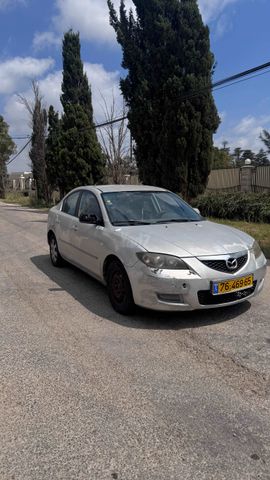 מודעת רכב מאזדה 3