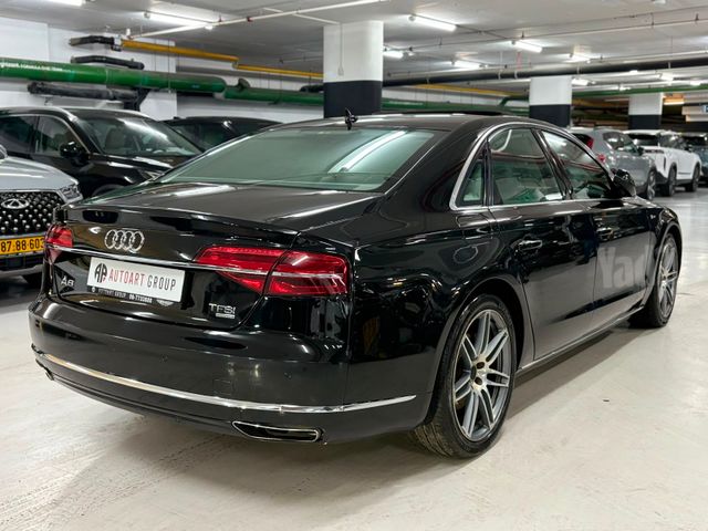אאודי A8