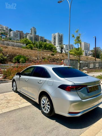 טויוטה קורולה