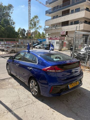 יונדאי איוניק