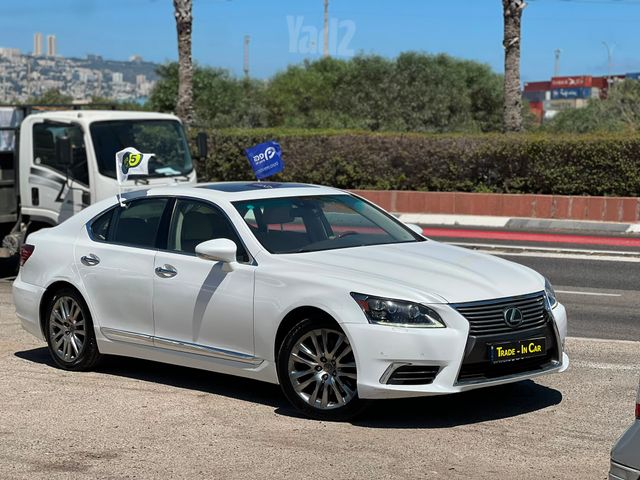 לקסוס LS