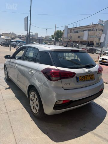 יונדאי i20