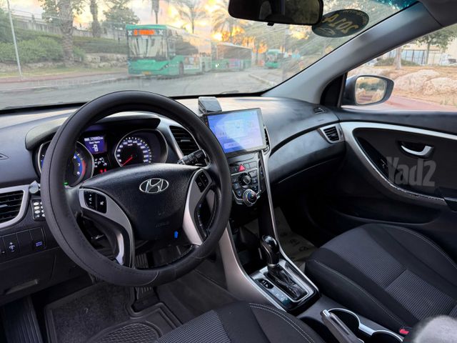 יונדאי i30