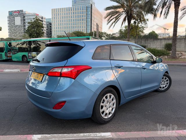 יונדאי i30