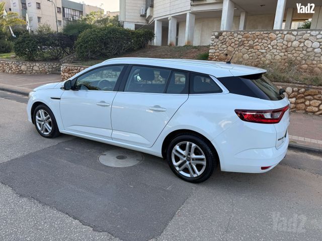 רנו מגאן