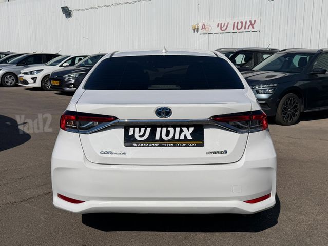 טויוטה קורולה