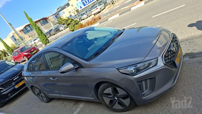 יונדאי איוניק
