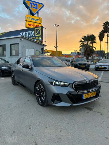 ב מ וו I5