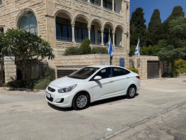יונדאי אקסנט i25