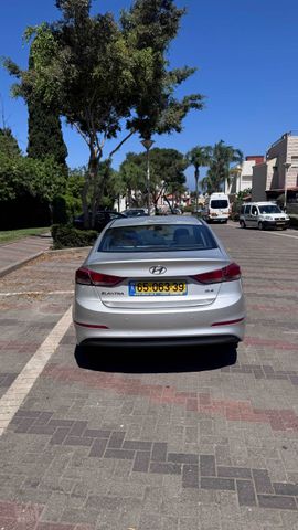 יונדאי אלנטרה