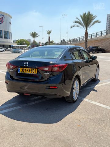 מאזדה 3