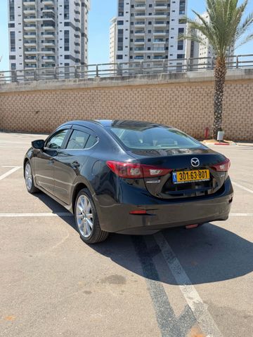 מאזדה 3