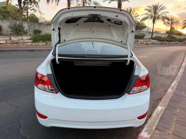 יונדאי אקסנט i25