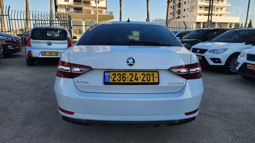 מודעת רכב סקודה סופרב 2