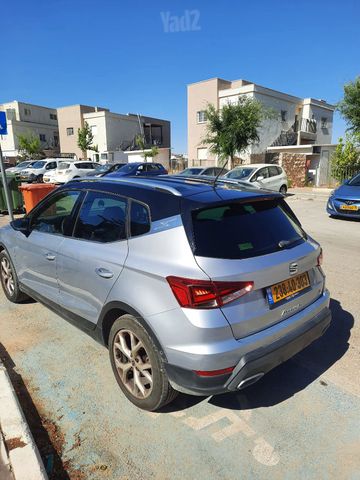 מודעת רכב סיאט ארונה