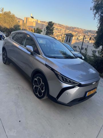 ג׳ילי Geometry C
