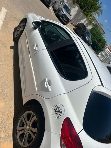פיג'ו 207
