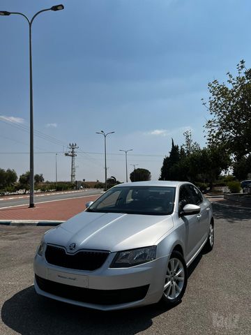 סקודה אוקטביה