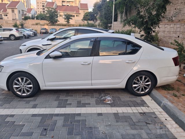 סקודה אוקטביה
