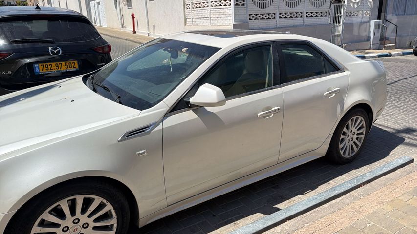 קאדילק CTS
