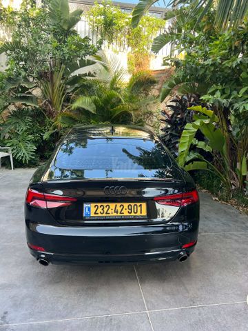 אאודי A5