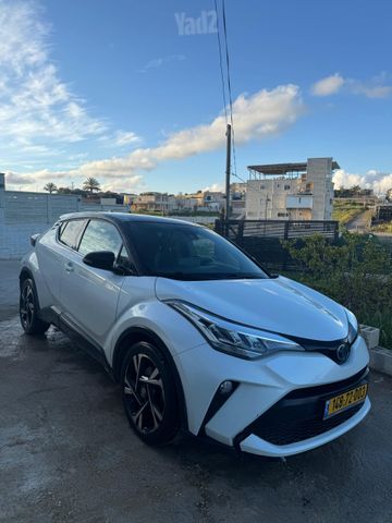 טויוטה C-HR