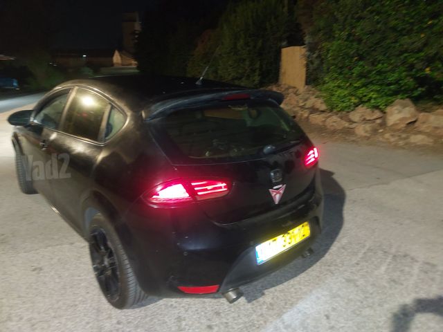מודעת רכב סיאט לאון