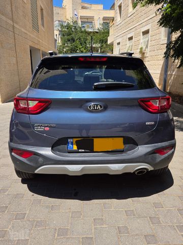 קיה סטוניק