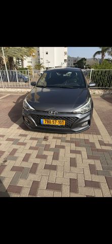 יונדאי i20
