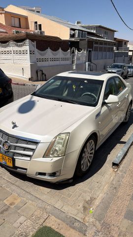 מודעת רכב קאדילק CTS