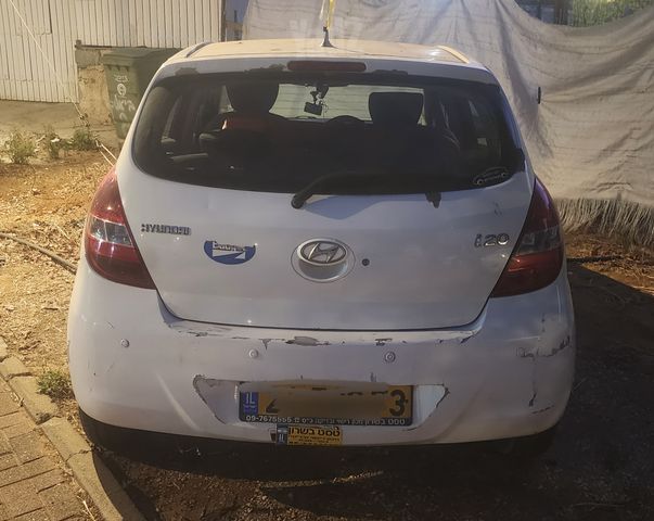 מודעת רכב יונדאי i20