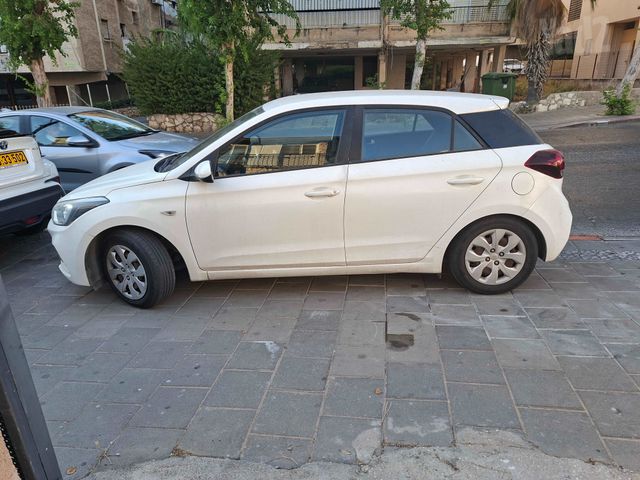 יונדאי i20