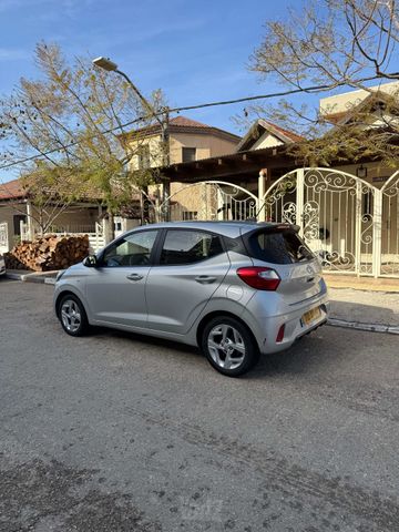 יונדאי i10