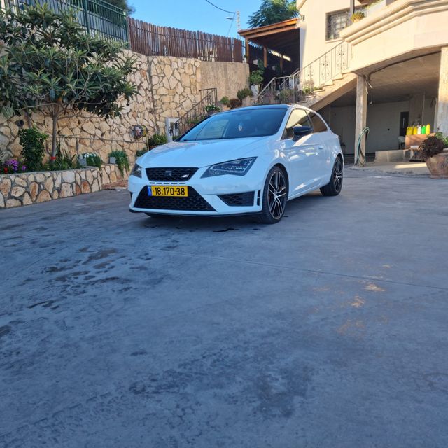 סיאט לאון