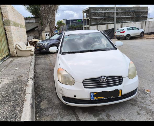 יונדאי אקסנט i25