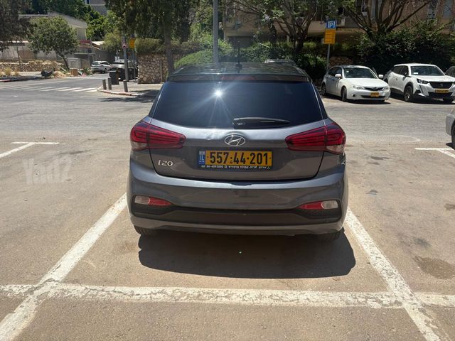 יונדאי i20