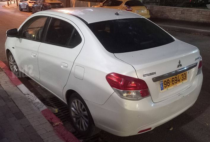 מודעת רכב מיצובישי אטראז'