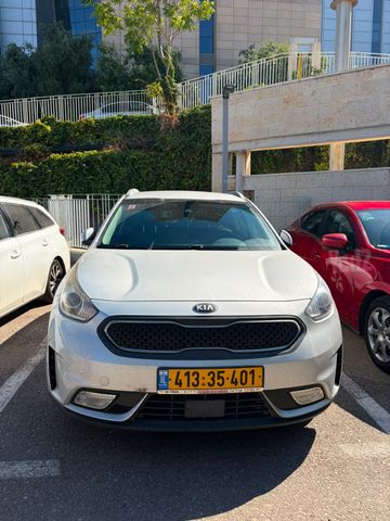 קיה נירו