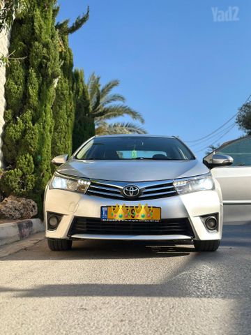 טויוטה קורולה