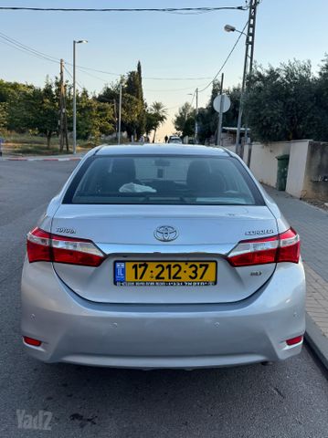טויוטה קורולה